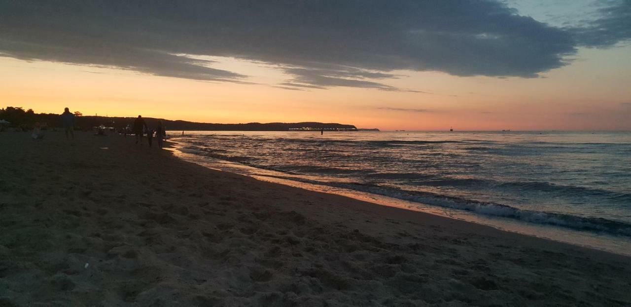 Gold By Praia Apartments - 600 M Do Plazy - Parking Sopot Esterno foto